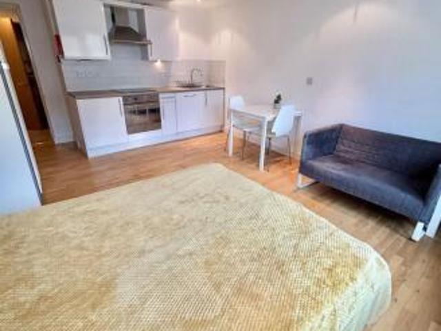 Studio for rent in Feckenham, City Of Bristol