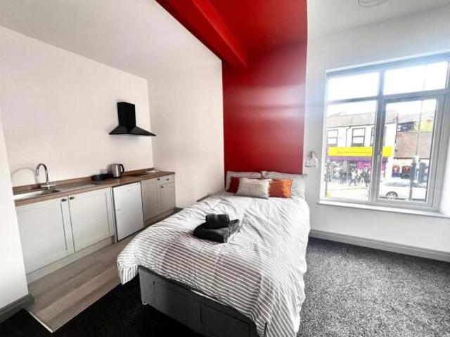 Studio for rent in East Midlands