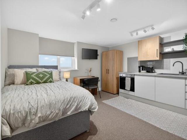 Studio for rent in East Midlands