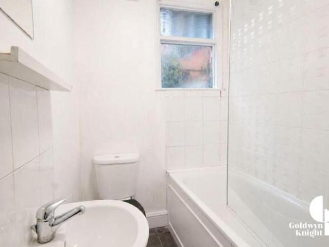 Flat for rent in Cat Hill