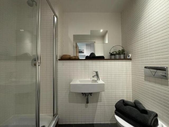 Studio for rent in South Yorkshire