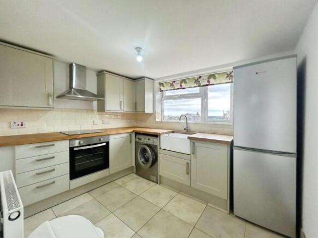 Studio for rent in Rodbourne, Swindon