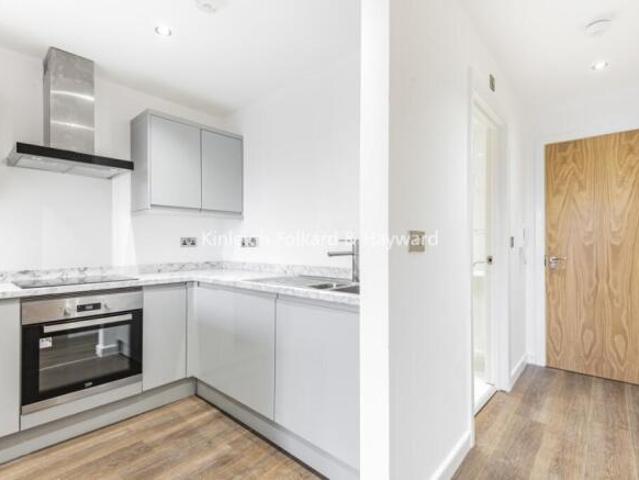 Flat for rent in Cat Hill