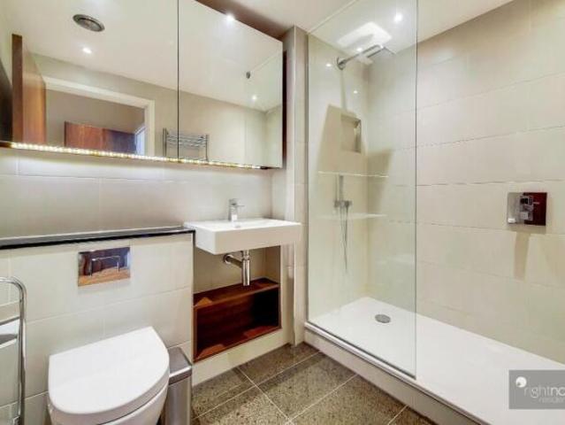 Studio for rent in Cat Hill