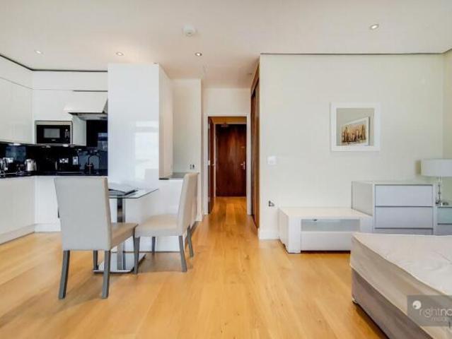 Studio for rent in Cat Hill