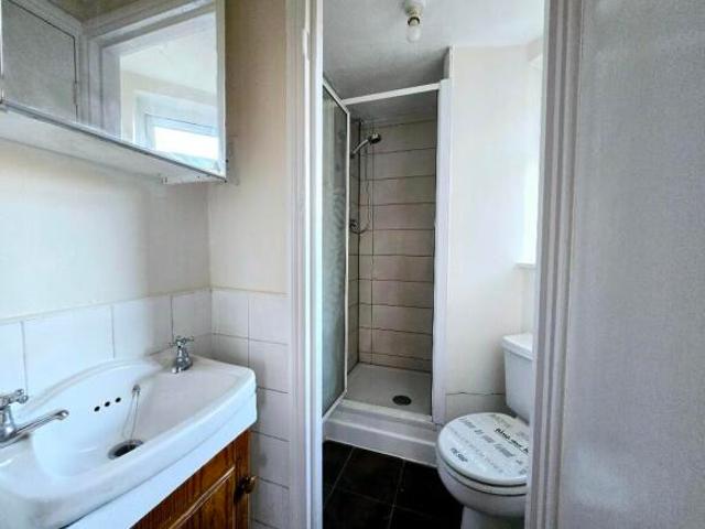 Studio for rent in Cat Hill