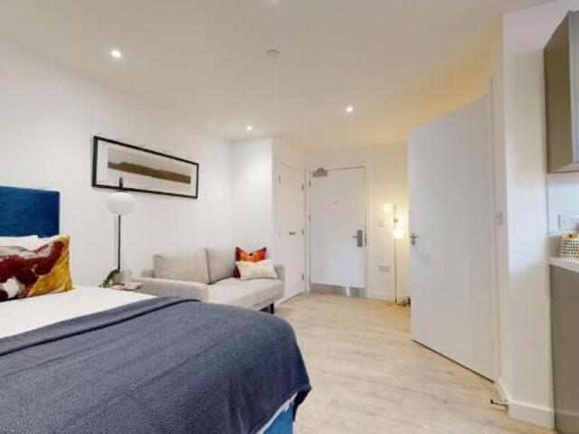 Flat for rent in Green Quarter, Scotland