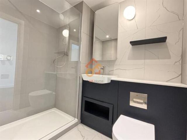 Property for rent in South Lane, West Yorkshire