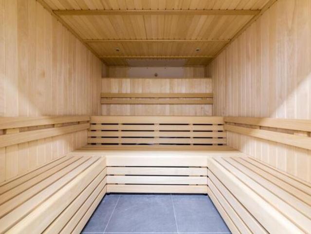 Studio for rent in Cat Hill