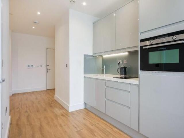 Flat for rent in Cat Hill
