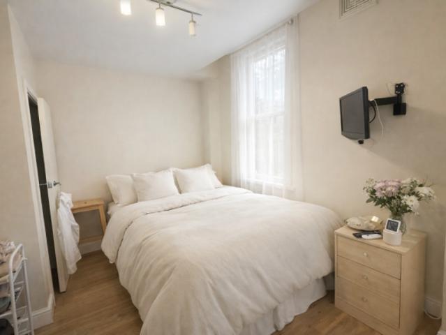 Studio for rent in Cat Hill