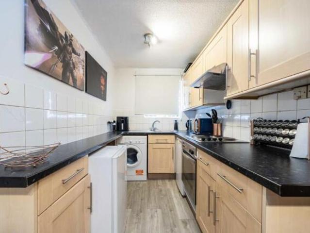Flat for rent in Chiswick, Greater London