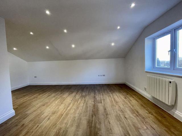 Studio for rent in Uxbridge