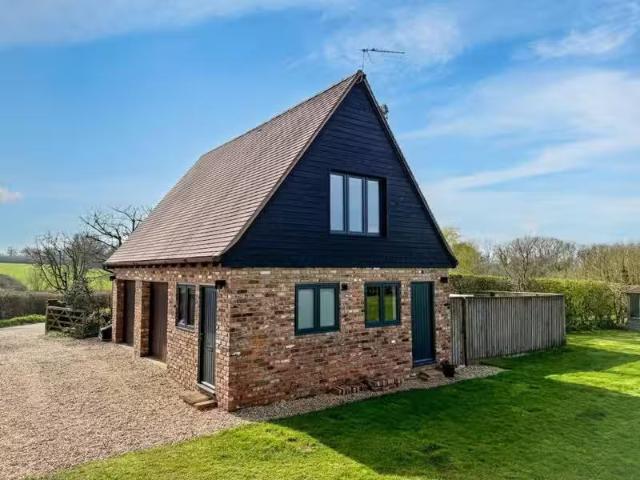 House for rent in Budlake, Devon