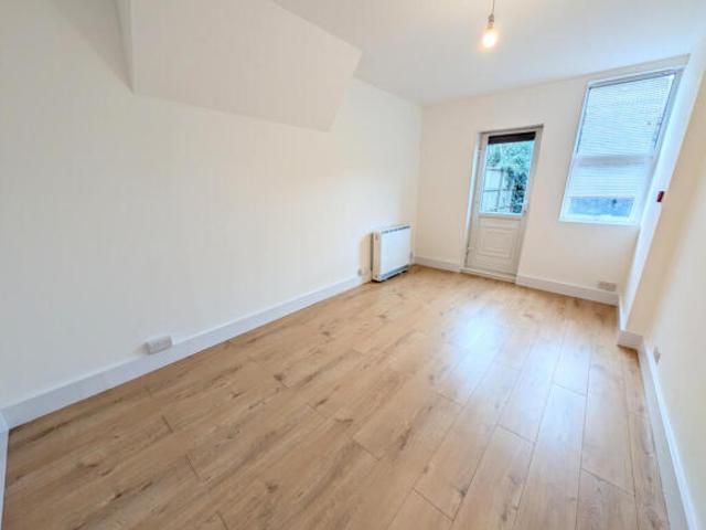 Studio for rent in North Finchley, Greater London