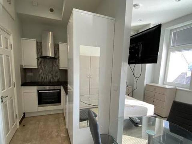 House for rent in Lyons, Greater London