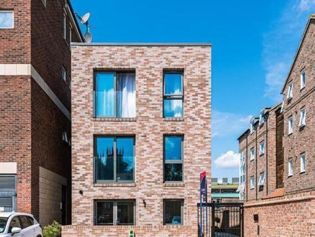 House for rent in High Field, York