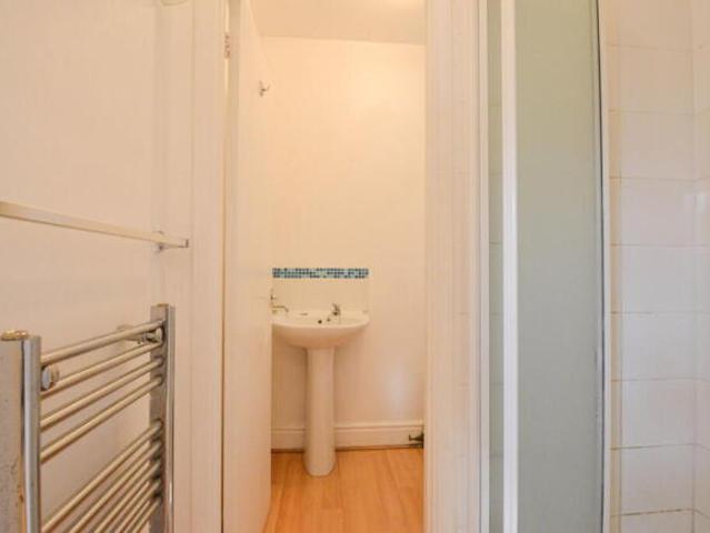 Studio for rent in Westborough, Surrey