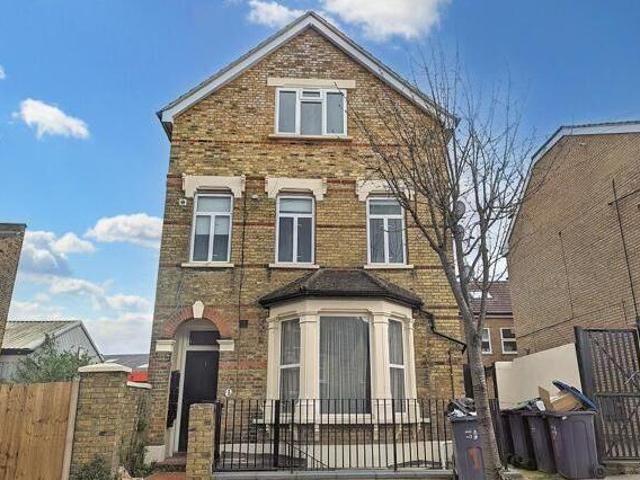 House for sale in Surrey, England
