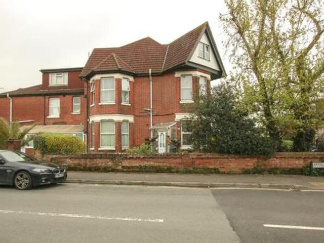 House for sale in Chilworth Old Village, Test Valley