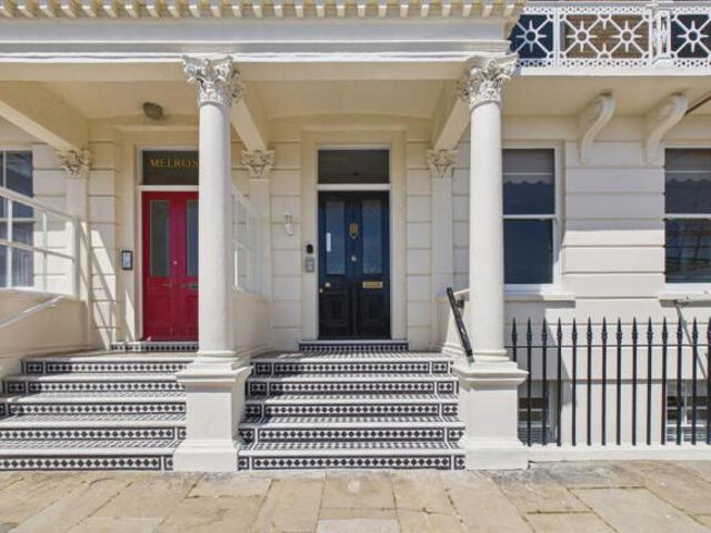 Studio for sale in Worthing, West Sussex