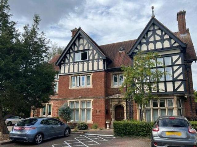 House for sale in Northampton, Northamptonshire