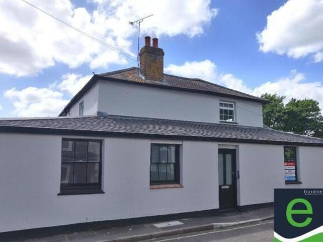 House for sale in Barton Stacey, Hampshire