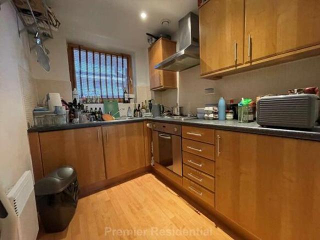 Studio for sale in Calderstones