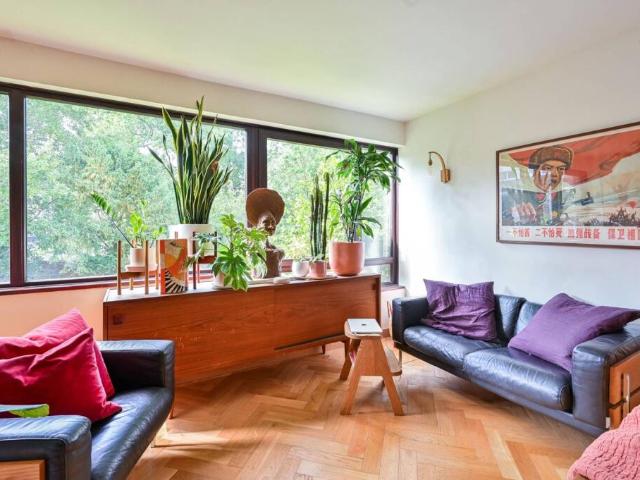 Studio for sale in Forest Hill