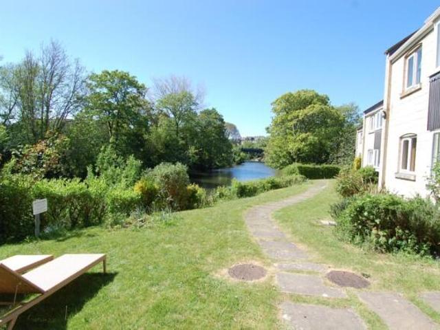 Studio for sale in Bedford