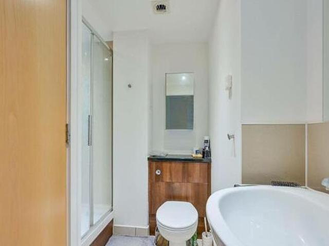 House for sale in Brentford End, Greater London