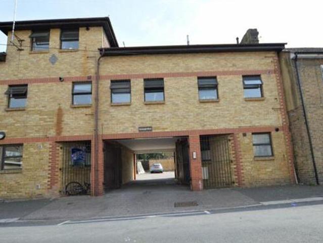 House for sale in Brompton, Chatham