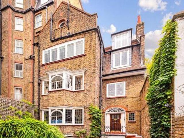 House for sale in City of London, Greater London