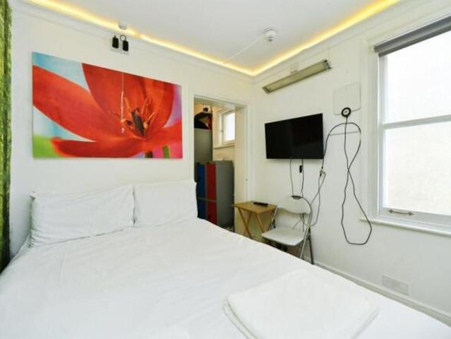 Studio for sale in Kemptown, Brighton & Hove