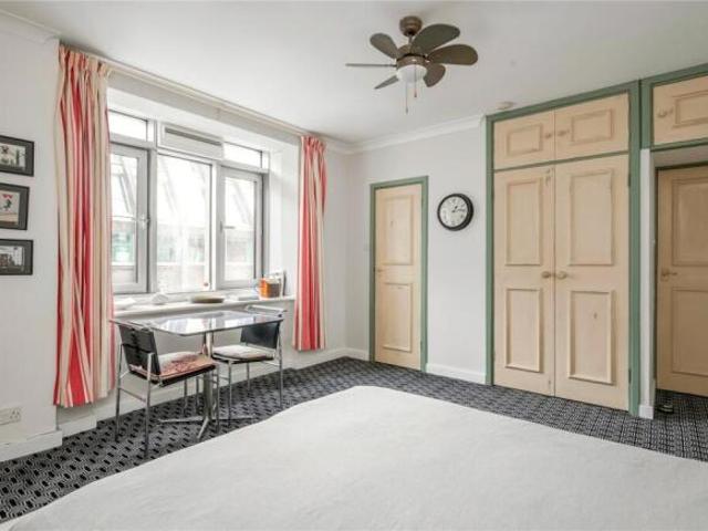 Studio for sale in Holborn, Greater London