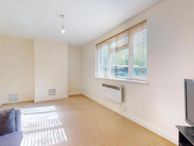 Studio for sale in Maidstone, Kent