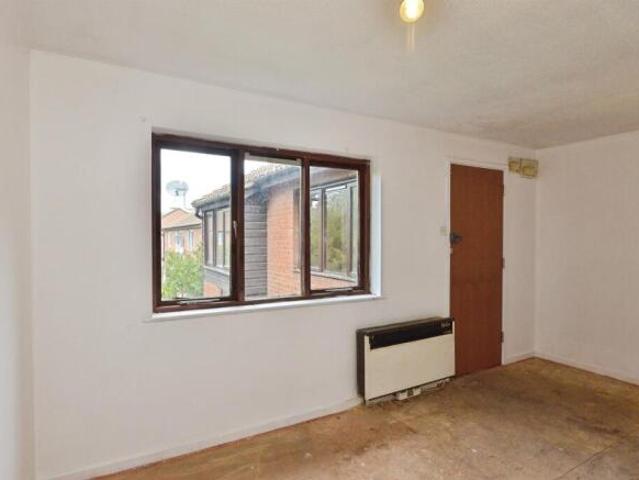 Studio for sale in Horsham, West Sussex