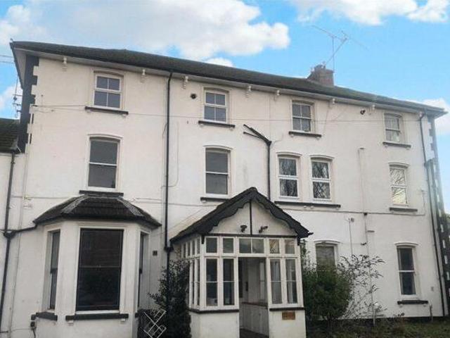 House for sale in Farnborough, Hampshire