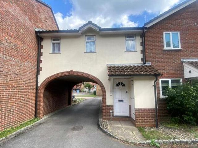 House for sale in Farnborough, Hampshire