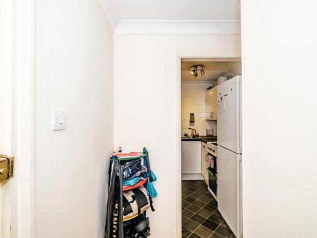 Studio for sale in Worthing, West Sussex