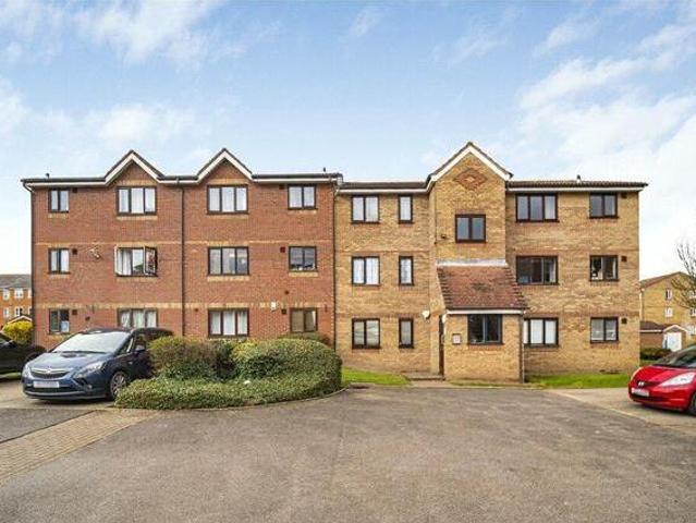 House for sale in London Borough of Hounslow, Feltham