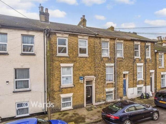 Studio for sale in Sheerness, Oad Street