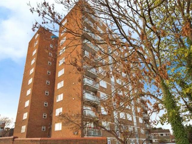 Flat for sale in Cat Hill