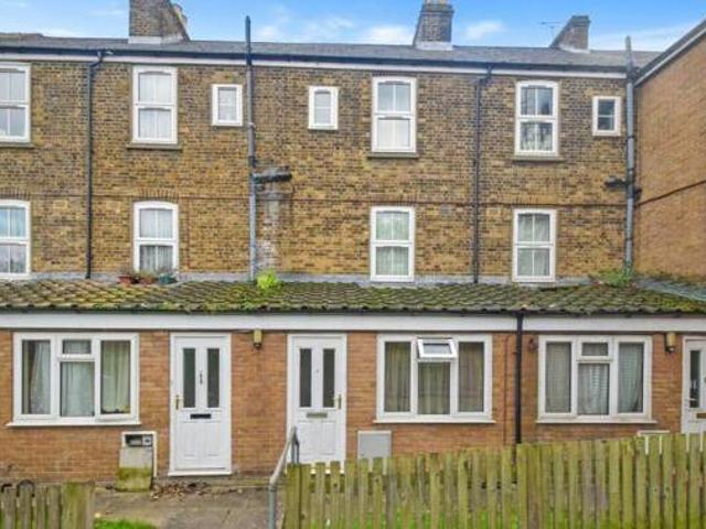 House for sale in Brompton, Gillingham