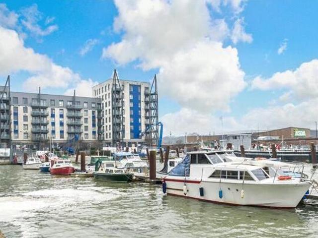 House for sale in Brompton, Gillingham