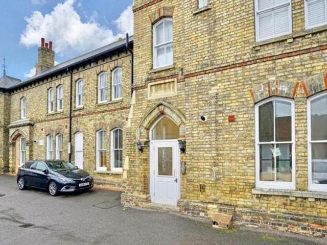 House for sale in Huntingdon