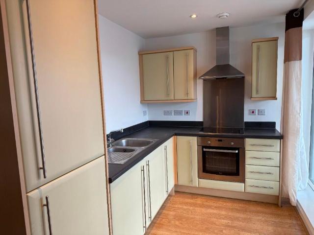 Studio for sale in Slough Studio for sale in Slough