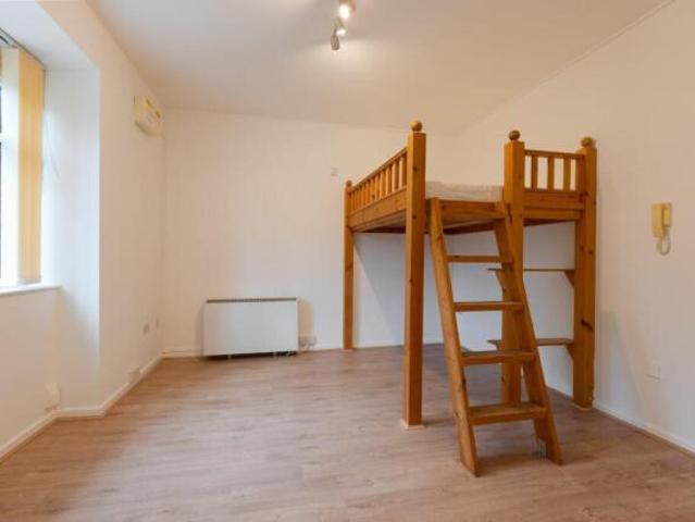 Studio for sale in Sydenham, Green Close