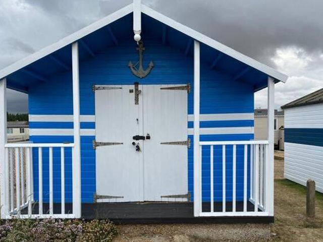 House for sale in Hunstanton, Brookville