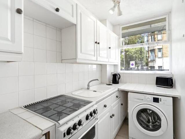Flat for sale in Chelsea, Greater London
